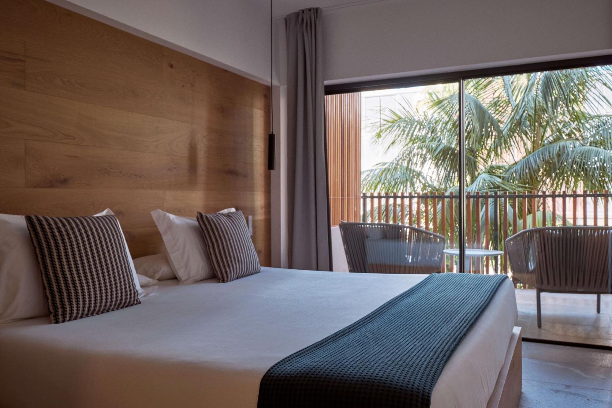 Las Gaviotas Suites Hotel & Spa Platja de Muro Εξωτερικό φωτογραφία
